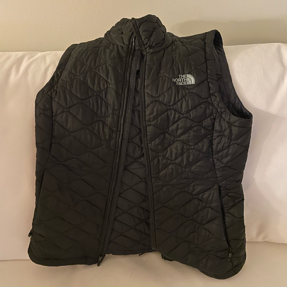 THE NORTH FACE WOMEN'S THERMOBALL VEST